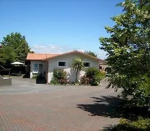 Dunrovin 4*, Taupo New Zealand